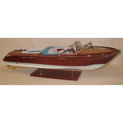 Maquette de bateau Riva Aquarama Spécial en acajou, faite à la …