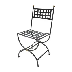 „Stay“-Stuhl aus Schmiedeeisen mit Lattenrost.