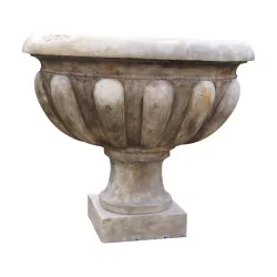 个盆，带有雕刻的米色 Cooris Verona 大理石底座和……