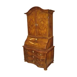 路易十四 3 体书桌，镶嵌在胡桃木中，饰有 …