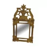Miroir Régence en bois doré avec fronton et glace au … - Moinat - Glaces, Miroirs