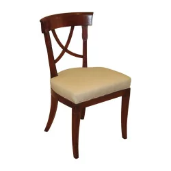Stuhl im Directoire-Stil in Weiß.
