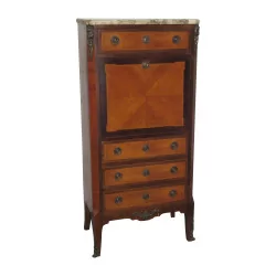 台路易十六时期的秘书柜，带 3 个抽屉、缎面木饰面和……