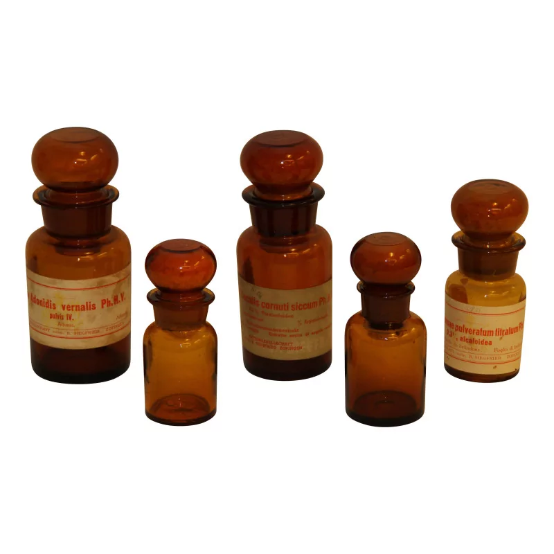 Series of 5 burnished glass pharmacy bottles with … - Moinat - Carafes