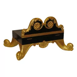 book holder, book stand, in gilded wood.