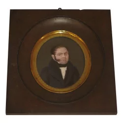 Miniaturporträt eines Mannes mit schwarzem Kragen, datiert …