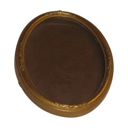 oval frame in gilded wood. Period: 19th century.