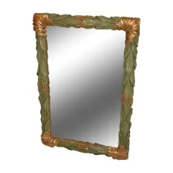 面绿色和金色漆木长方形镜子，框架