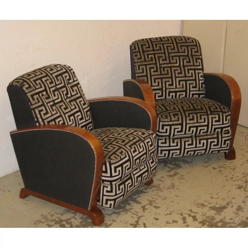 Paar Art-Deco-Sessel in Nussbaum, mit Stoff bezogen … - Moinat - Armlehnstühle, Sesseln