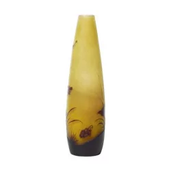 Vase de Gallé, verre jaune doublé violet, gravé à l'acide, …