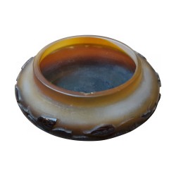 个圆形酸蚀玻璃糖果盒，饰有……