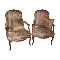 Paar Louis XV Regency-Sessel aus geschnitztem Nussbaum …