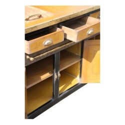 架瓦岱勒钢琴或厨房用具，古色古香饰面