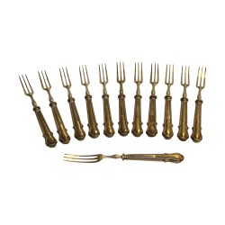 Service en argent (598gr) comprenant : 12 couteaux et 12 …