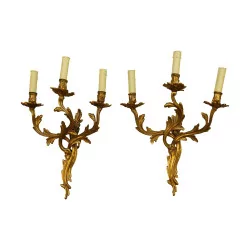 Pair of Louis XV sconces with 3 arms in gilded bronze, …