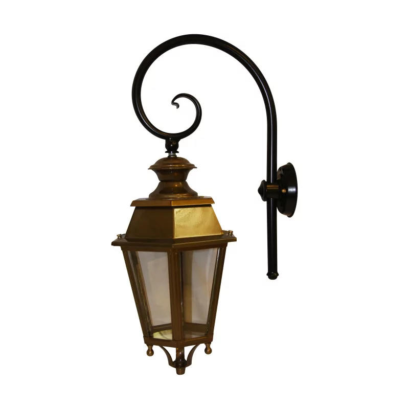 brass lantern on black painted iron support. - Moinat - Wall lights, Sconces