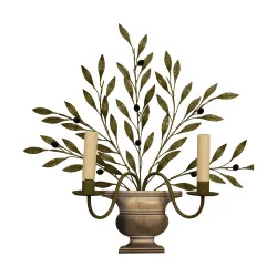Paar Wandleuchter „Olive Vase“ aus bemaltem Schmiedeeisen mit 2 …