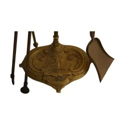 Lot d'outils de cheminée Louis XV comprenant 1 pelle, 1 pince …
