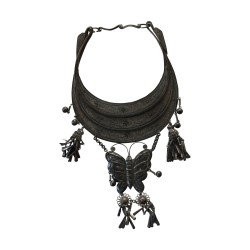 Collier de mariage, probablement en argent.  Thaïlande début …