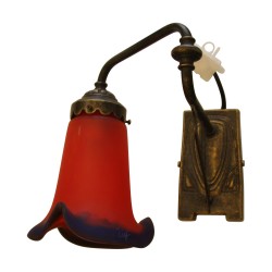 Applique modèle Pivot avec abat-jour en pâte de verre de forme …
