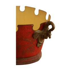 Kühler aus rot lackiertem Blech mit Empire-Dekor, …