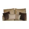 Coussin recouvert de tissu velours flammé " chocolat " avec … - Moinat - Coussins, Plaids