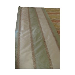 Plaid en soie brodée, tissu "Brocade Stripe", doublé et