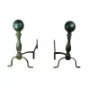 Pair of “Boule” metal andirons with rust patina finish. - Moinat - Firedogs, Andirons