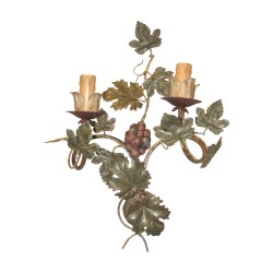 Applique "Vigne" en fer forgé polychrome, à 2 lumières.