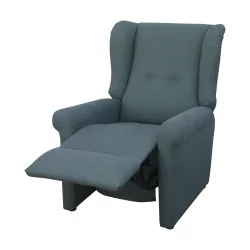 张舒适的“Windsor”扶手椅，配有放松装置，