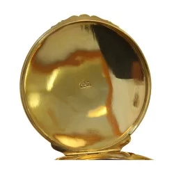 Boite ronde en argent vermeil (137 gr), poinçon dessous Cerf,