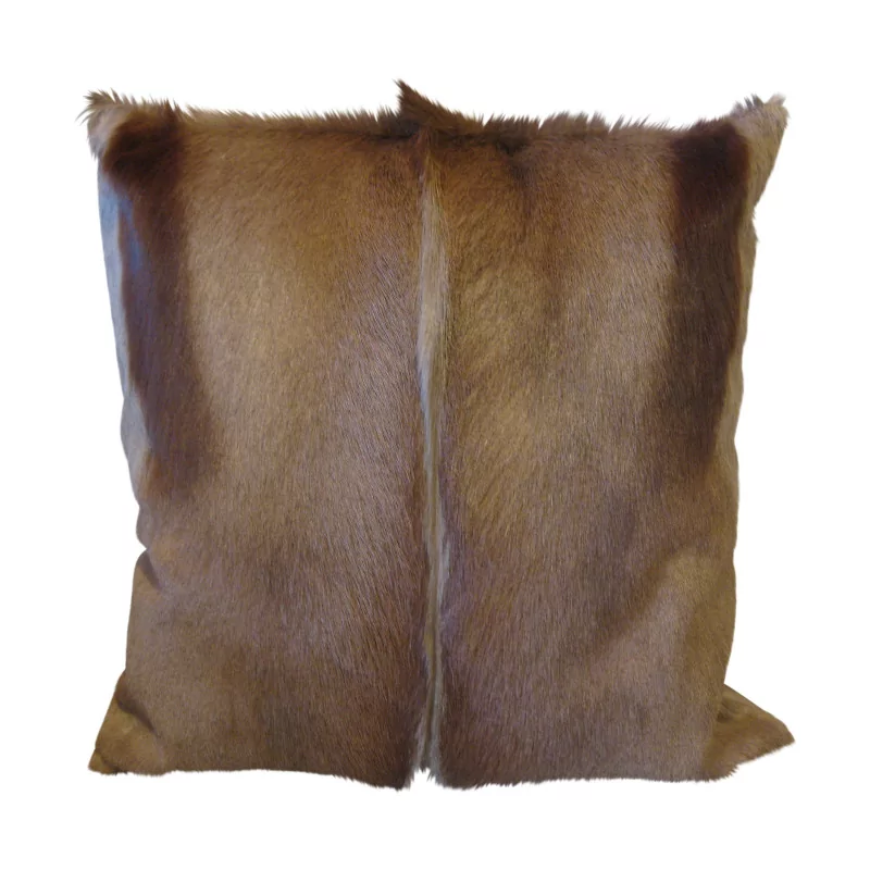 “Pure s/bok” cushion in antelope skin and stone-coloured leather … - Moinat - Cushions, Throws