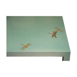 Table de salon carrée en laque verte avec décor aux libellules …