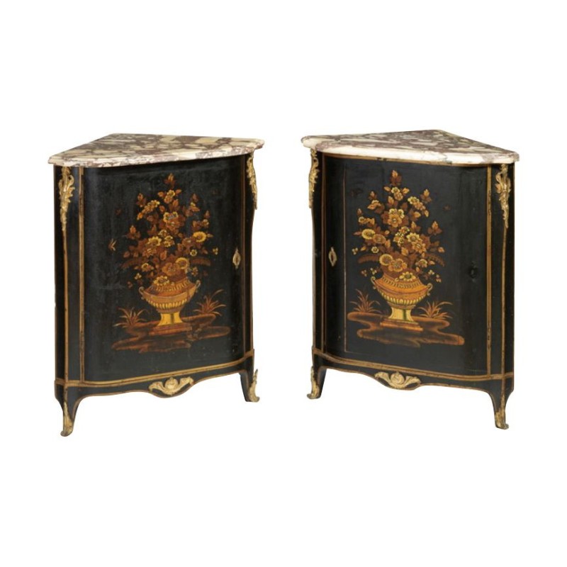 Paire d'encoignures Louis XV, avec laque de chine noire et … - Moinat - Bahuts, Bars, Buffets, Coffres, Enfilades Paire d'encoignures Louis XV, avec laque de chine noire et … - Moinat - Bahuts, Bars, Buffets, Coffres, Enfilades