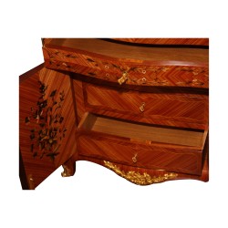 Secrétaire de style Louis XV en bois de rose et d’amarante,