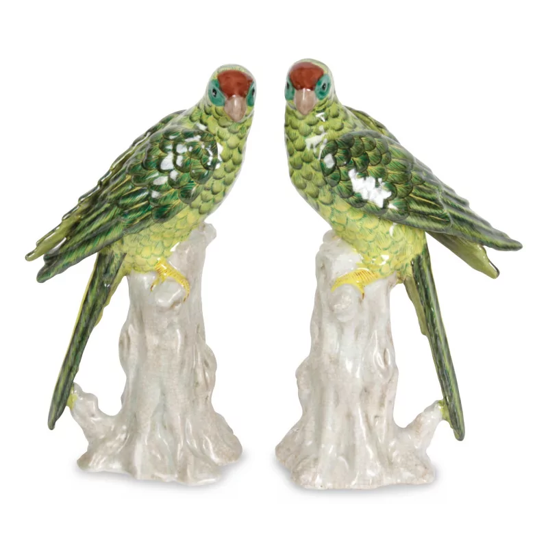 Paire de perroquets en porcelaine, coloris vert. - Moinat - The Sound of Colours