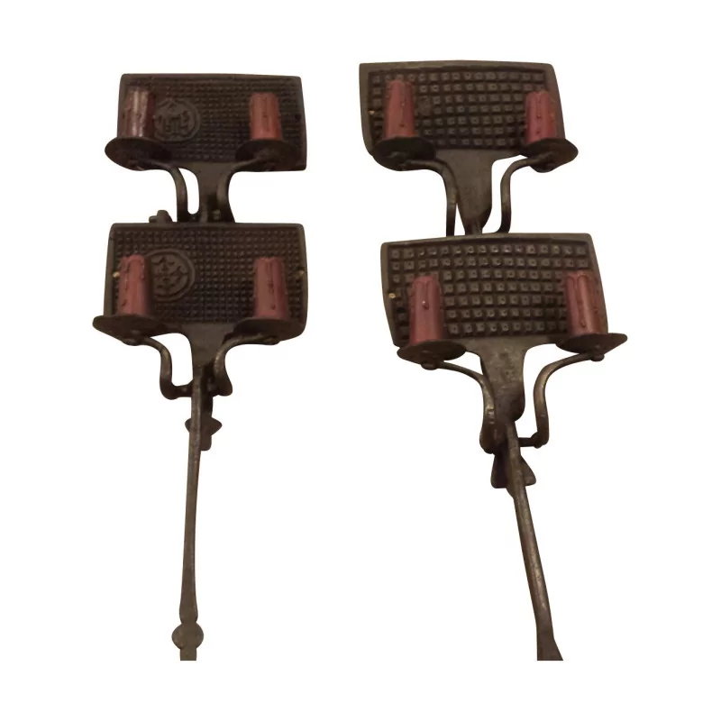 盏通电锻铁“waffle iron”壁灯，4 盏灯。 …… - Moinat - 壁灯架
