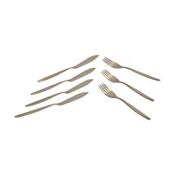 Set of silverware containing: 4 fish knives (190g), 3 …