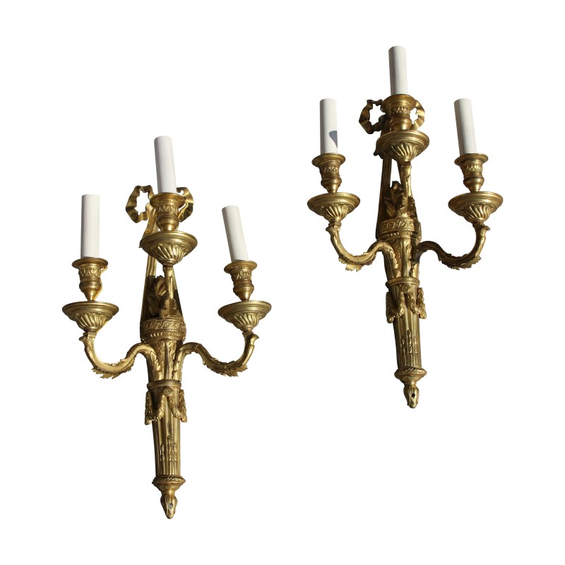 Paar vergoldete Bronzeleuchter Louis XVI, 3 Lichter. Frankreich … - Moinat - Wandleuchter Paar vergoldete Bronzeleuchter Louis XVI, 3 Lichter. Frankreich … - Moinat - Wandleuchter