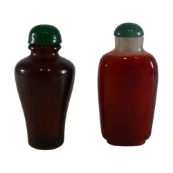 Paar Schnupftabakflaschen aus Beijing-Glas, eine davon mit Korken