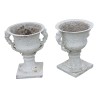 Paire de vases en plomb peint en blanc, poignées aux … - Moinat - Urnes, Vases