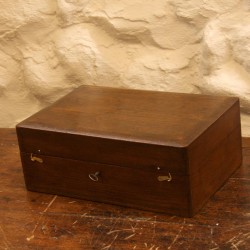 Uhrmacher-Drehbank aus Messing im Kasten mit Werkzeugen (kleine …