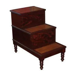 Step - Victorian-style 3-step chest of drawers with …