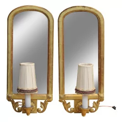 Paire d'appliques miroirs en bois doré, entièrement …