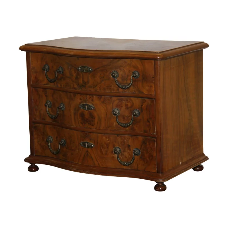 Commode de Maîtrise en placage de loupe de noyer, face galbée, … - Moinat - Commodes, Chiffonniers, Semainiers