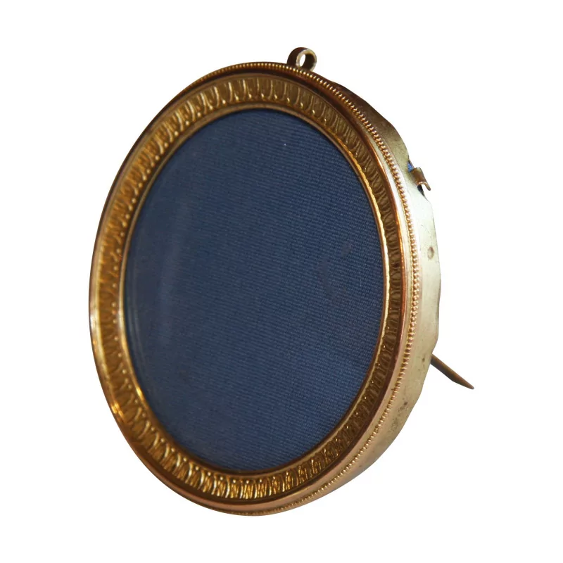 Cadre à photo en laiton doré Napoléon III avec fond en tissu … - Moinat - Cadres à photo