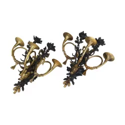 Paar „Hirsche“ 5-flammige Wandlampen aus gemeißelter vergoldeter Bronze und …