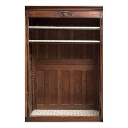 Armoire penderie Louis XV Régence en noyer monté sur sapin …