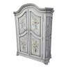 Armoire peinte blanc avec décor floral, dessus chapeau de … - Moinat - Armoires