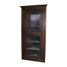 Eckvitrine in Walnussholz auf zwei … - Moinat - Bücherregale, Bücherschränke, Vitrinen